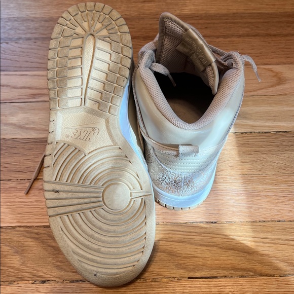 Nike High-Top Sneakers in Tan and Cream - Picture 4 of 4